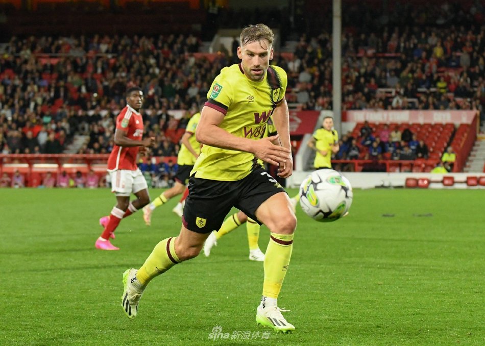 踏足沙漠国 踏足沙漠国